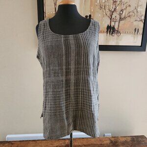 Plaid brown/taupe sleeveless tank top blouse